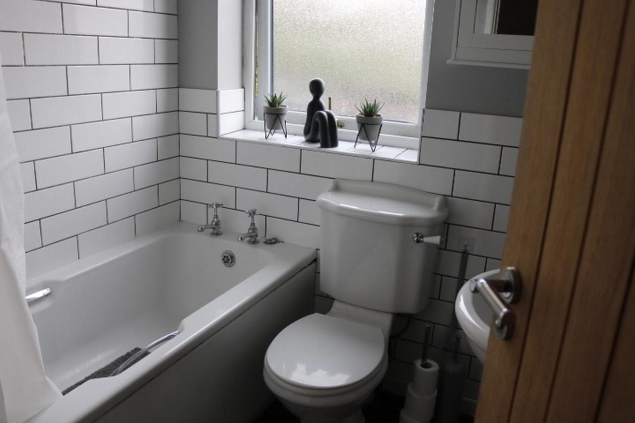 Villa Charming 2 Bed House - Family Friendly Nottingham Esterno foto